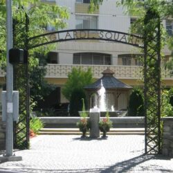 Gaglardi Square 18