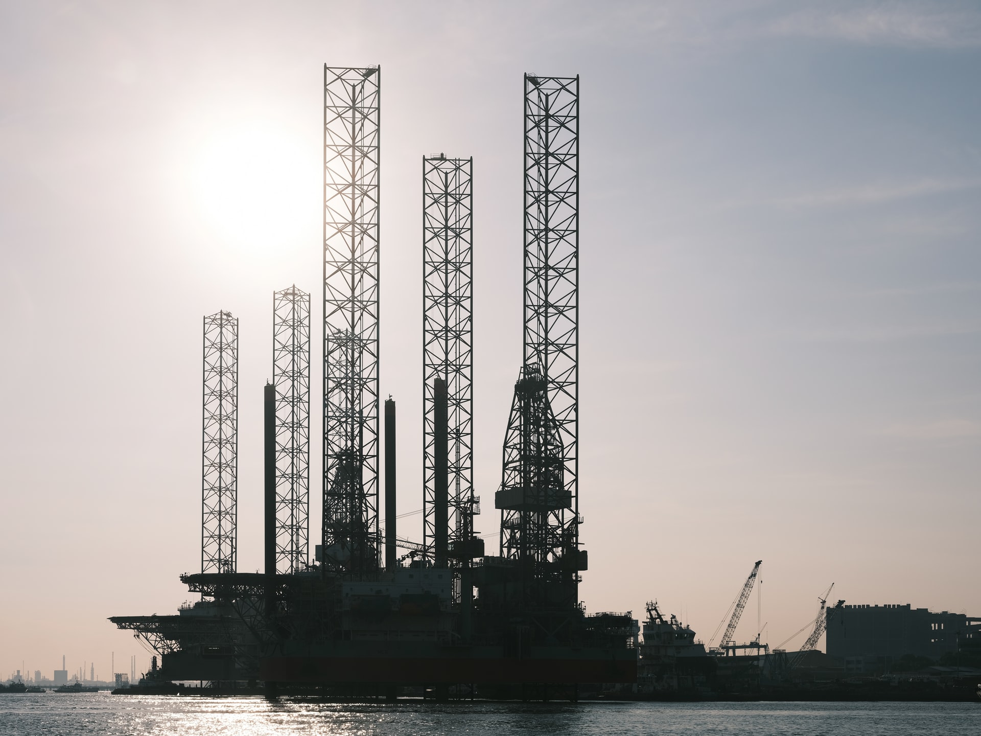 Fuelling a climate of uncertainty in a time of war