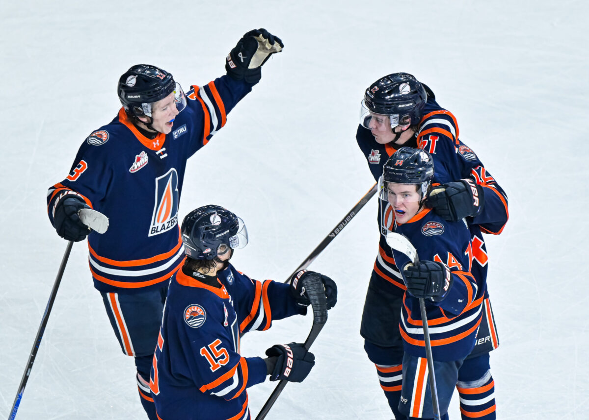 BLAZERS WIN 4-2 OVER WILD