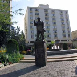 Gaglardi Square 20