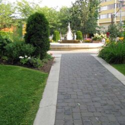 Gaglardi Square 7